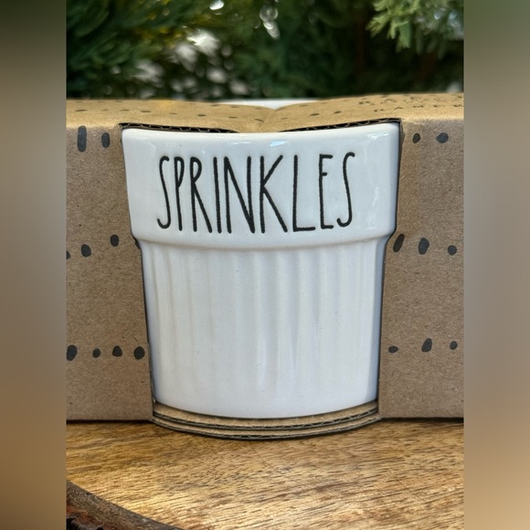 ✨ Brand NEW in Box Rae Dunn Set of 4 Ramekins- NUTS SPRINKLES CHERRIES CANDY ✨ - Picture 3 of 11